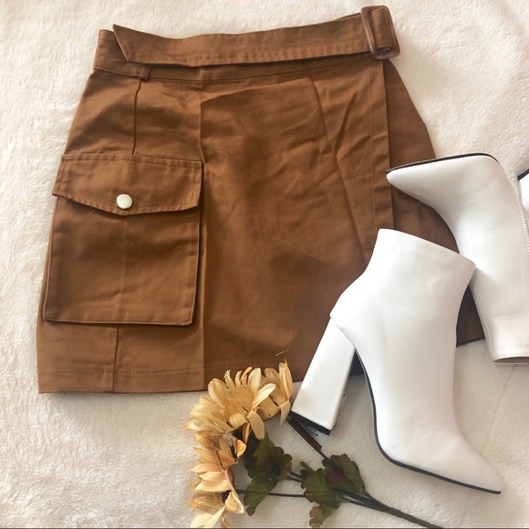 Nasty Gal Dresses & Skirts - NASTY GAL- NEW WITH TAGS- brown cargo skirt
